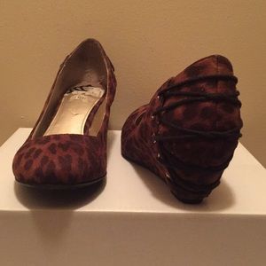 Leopard print wedge pump